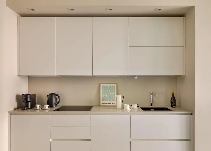 Citylife Modern Comfort Suite
